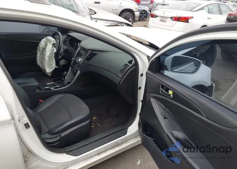 2011 Hyundai Sonata Se z USA, uszkodzony, nr VIN 5NPEC4AC6BH288691